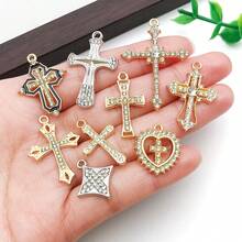 30 piezas de colgantes de cruz de aleación con incrustaciones de rhinestone. Un accesorio DIY popular ideal para crear pulseras, collares, aretes y diversas manualidades hechas a mano. - Multicolor - Ver 10