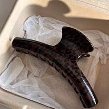 2pcs Fashionable Leopard Print Large Shark Claw Hair Clips, Hollow Out Hair Claws, Boho Beach Hairstyle Accessories - Multicolor - View 4