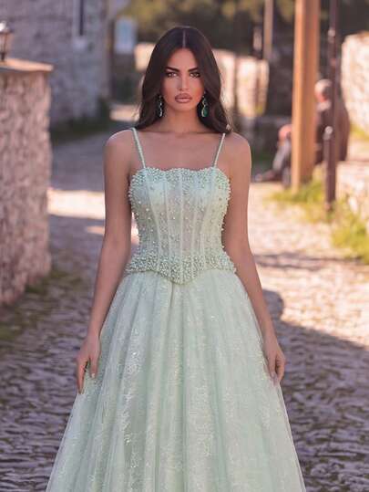 Faeriesty Vestido de noche elegante para mujer con tirantes finos - Parte superior con escote en forma de corazón con adornos, falda de tul con volantes y detalles bordados de encaje, adecuado para bodas formales, galas benéficas, fiestas formales y celebraciones de lujo