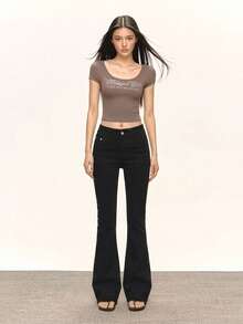 Women's High-Waisted Black Slim-Fit Stretch Flared Jeans With Pockets - A Versatile And Flattering Style. - Black - View 7