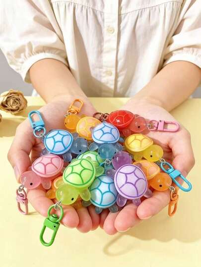 5 piezas Llaveros con colgante de tortuga marina que brillan en la oscuridad, llaveros de animales, encantos para bolsos, llaveros de coche, llaveros lindos. Se pueden colgar en llaves, bolsos y otros artículos. Accesorios de coche con diseño de tortuga marina fluorescente de elemento oceánico de verano, estilo gótico Y2K, adecuado para estudiantes
