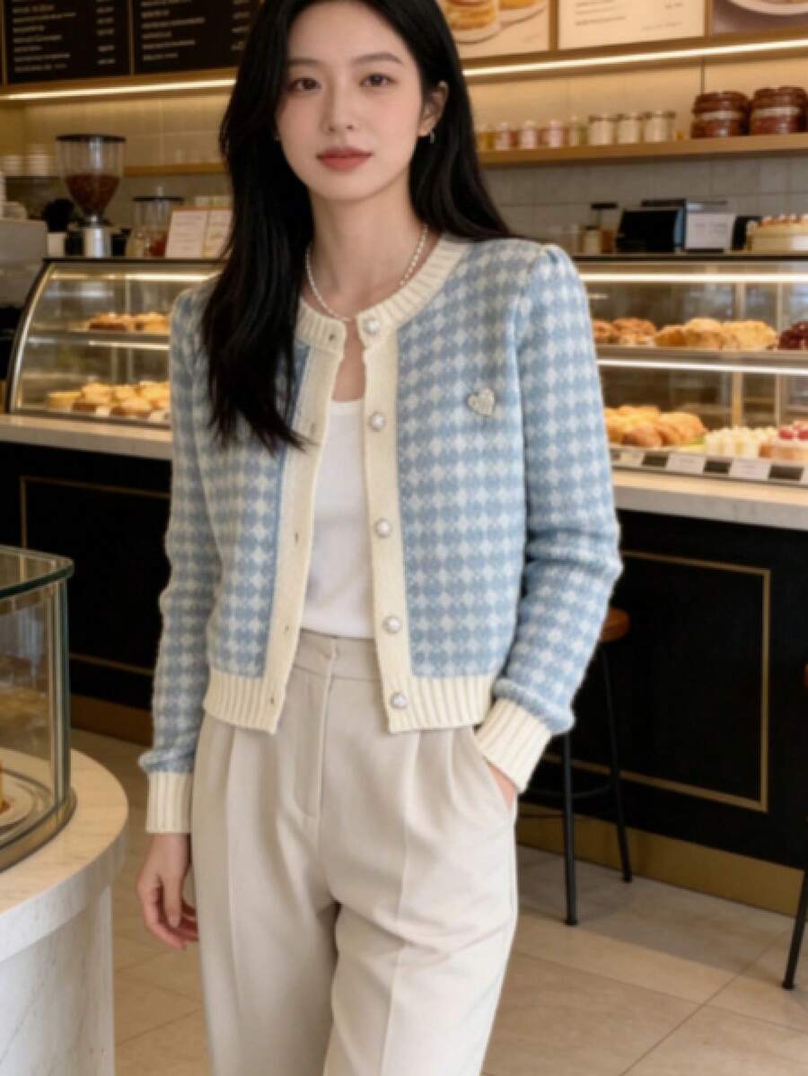 フレンチエレガンス グリーン小花柄 ニットカーディガン レディース 2026 春秋冬新作 クルーネック ハートボタン スリムウエスト クロップド丈 カジュアル 保温性 ストレッチ 洗える カーディガン - 水色 - チェックする 1