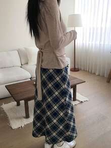 Chân váy xẻ tà cạp cao kẻ caro, kiểu dáng thường ngày, thích hợp cho kỳ nghỉ. - Màu xanh hải quân - Xem 6