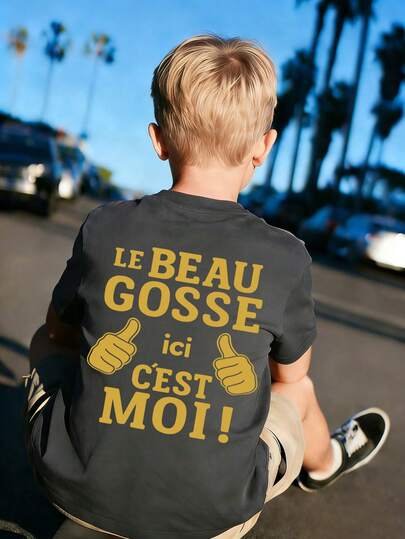 Tween Boy Creative Slogan "LE BEAU GOSSE Ici C'EST MOI!" Print T-Shirt, Soft And Comfortable Fabric, Suitable For Boys Outdoor Sports, Daily Wear, Street Style, Campus Style, Fashionable Casual Top For Boys In Spring And Summer