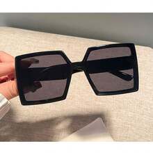 1 chiếc kính thời trang nữ gọng vuông kiểu retro thanh lịch. - màu đen - Xem 3