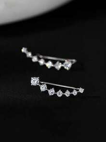 2件套优雅奢华长流苏锆石镶嵌简约弧形耳环，镶嵌7颗锆石，适合作为女性时尚首饰。 - 七星耳排 - 查看 2