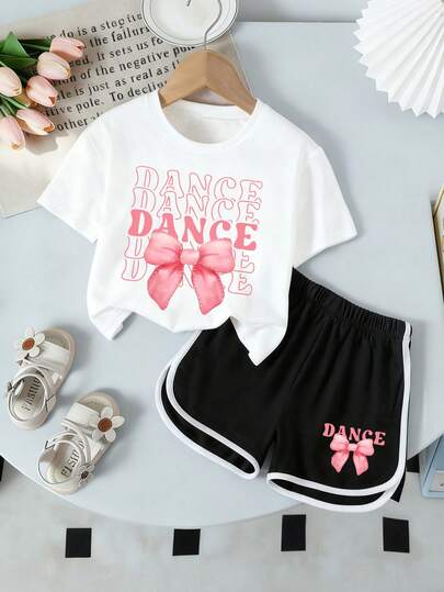 女婴蝴蝶结印花短袖上衣和短裤套装