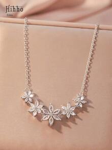 Hihho 1pc Floral Necklace, Delicate & Minimalist Clavicle Chain For Women, French/European Style Embedded Sparkling Pink Zirconia Five-Petal Flower, Tassel Water Drop Pendant, Suitable For Daily Wear, Holiday & Date Gift - 銀色 - 查看 7
