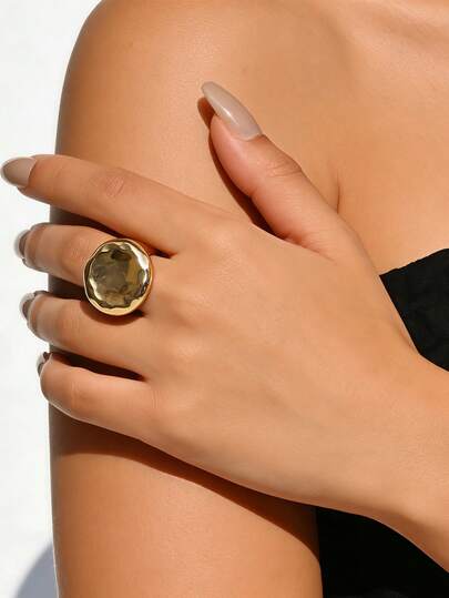 1pc Women's Minimalist Gold Hammered Round Ring, Elegant Office & Party Wear