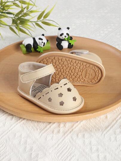 1双女童时尚百搭透气防滑魔术贴平底凉鞋，适合0-1岁学步女婴，婴儿鞋，适合春、秋、夏季穿着