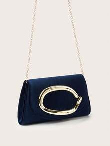 REMANLAND Ví cầm tay nhung màu xanh hải quân thanh lịch và sang trọng với điểm nhấn kim loại hình bầu dục – Món phụ kiện tinh tế này có chất liệu nhung mềm mại và điểm nhấn kim loại hình bầu dục bóng bẩy, hoàn hảo cho các bữa tối, tiệc tùng và những chuyến đi làm đầy phong cách, giúp tô điểm thêm vẻ sang trọng cho trang phục của bạn. Đây là món quà tuyệt vời nhất dành cho phái nữ. - Màu xanh hải quân - Xem 4