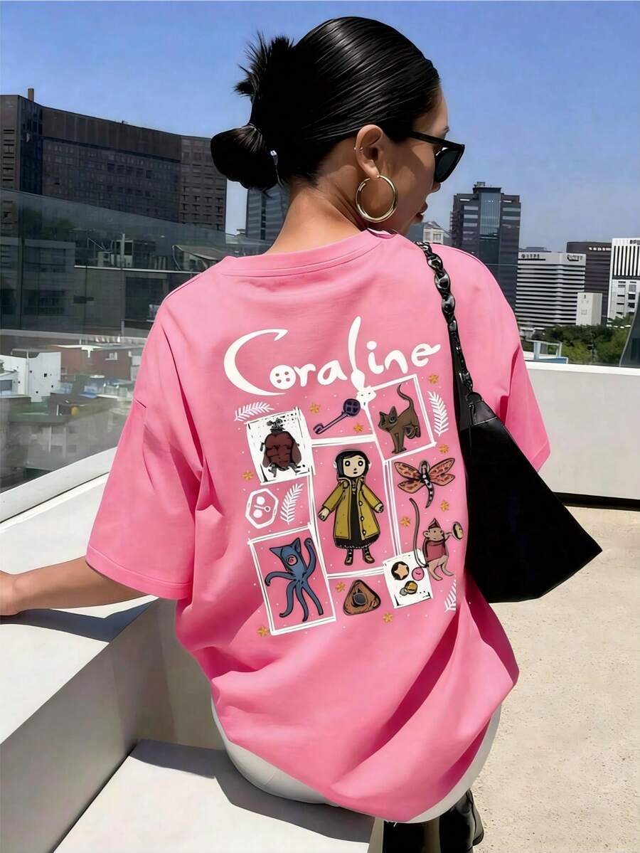 Women's Summer Cartoon And Slogan Graphic Round Neck Short Sleeved T Shirt ,Casual Loose And Versatile Holiday Style Tops,Fashionable Summer Outfits Suitable For Daily Holiday Wear,Halloween Costumes Women,Shalloween Atmosphere,Halloween Caroline And Ghost Graphic-White And Navy Off-The-Shoulder Cropped Top - 粉色 - 查看 1