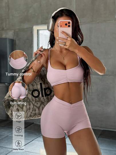 Aoqta Sports 女士夏季休闲纯色运动短裤，修身提臀褶皱设计，简约百搭，适合瑜伽、跑步、健身和日常穿着。