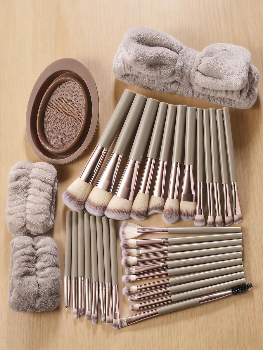 34件套化妆刷套装，包括：30支化妆刷+1个刷子清洁工具+1个头带+2个腕带 - 彩色 - 查看 1