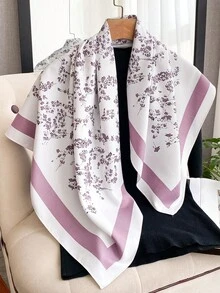 1 chiếc khăn vuông in hoa trang nhã, kích thước 90cm, chất liệu giả lụa, kiểu khăn bandana đa năng thời trang dùng để che nắng, phù hợp cho sử dụng hàng ngày, đi biển và đi nghỉ mát. - tím trắng - Xem 6