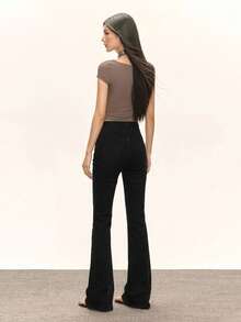 Women's High-Waisted Black Slim-Fit Stretch Flared Jeans With Pockets - A Versatile And Flattering Style. - Black - View 10