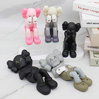 Cartoon  Figure Model Doll Car Ornament Creative Personalized Car Interior Decoration Toy