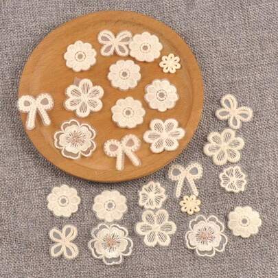 20片2-5厘米米色蕾丝蝴蝶结、花朵及混合图案装饰布贴，手工缝纫DIY，适用于服装、帽子、珠宝、婚礼工艺品，无背胶