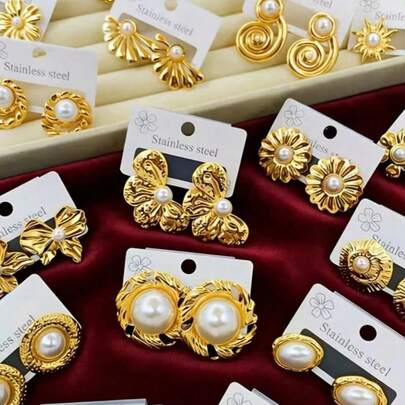 12对优雅的304不锈钢耳环套装，适合女性日常佩戴和送礼，金色耳环，时尚俏皮，是复活节、母亲节和节日送礼的理想之选。