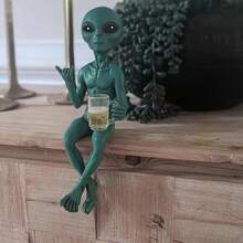 Alien Design Beer Drinking Statue, 1 Box Fun & Humorous Outer Space Room Decor, Alien Figurine With Beer Mug, Decorative Figurines Ideal Gift For Sci-Fi Fans, Ornaments - 1PC - 查看 6