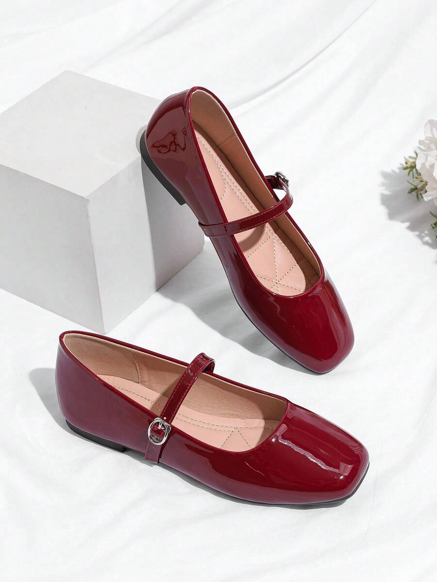 Giày Mary Jane đỏ kiểu vintage mới dành cho nữ, có khóa cài, thích hợp cho việc đi làm hàng ngày. - Màu Đỏ Sâu - Xem 1