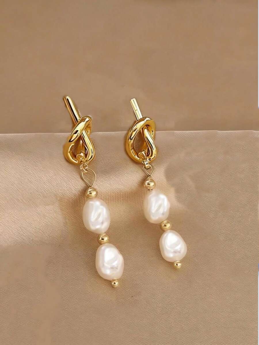 1 Pair Asymmetrical Knotted Metal & Pearl Drop Earrings - Gold - View 1