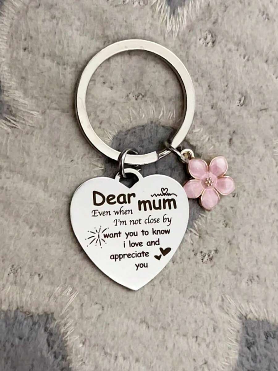 女儿送给妈妈的母亲节礼物，特别的母亲节礼物，带有可爱心形“我爱你”标语的钥匙扣，休闲日常佩戴，可爱街头风，优雅锌合金母亲节礼物