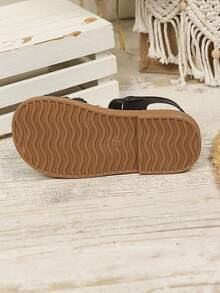 Giày sandal đế xuồng dệt màu đen mới cho bé gái mùa hè, khóa kim loại kiểu retro, chống trơn trượt. - màu đen - Xem 7