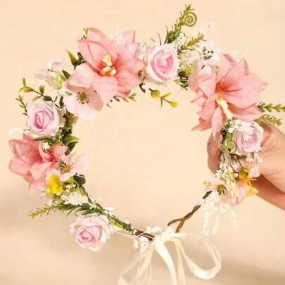 1 vòng hoa hồng màu hồng kiểu Bohemian lãng mạn, thích hợp cho mùa cưới.