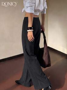 女士时尚藏蓝色细条纹阔腿裤，垂坠面料，高腰金属纽扣细节，适合办公和休闲场合。 - 黑色 - 查看 2