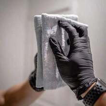 100/50/2 piezas Guantes desechables sin látex, aptos para cocinar, limpiar, uso doméstico, cuidado de mascotas, tratamientos de belleza. Guantes de nitrilo rosa, sin polvo, de un solo uso, sin látex, para viajes, festivales - / - Ver 6