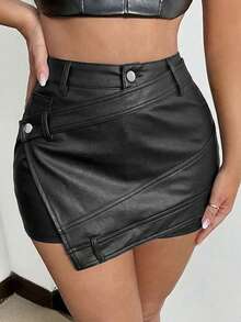Quần short nữ cá tính màu đen, chất liệu vải phủ, kiểu dáng 2 trong 1, độ co giãn vừa phải, dáng suông. - màu đen - Xem 1