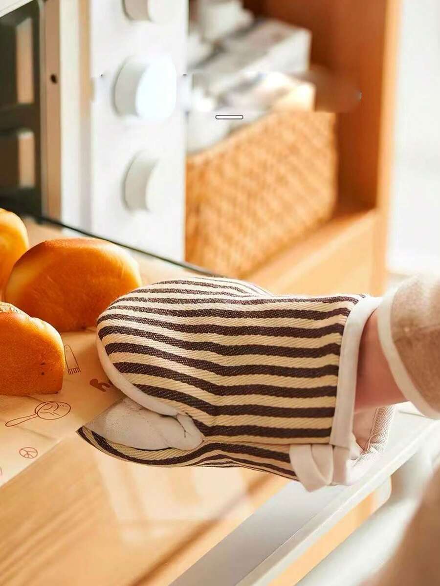 1 chiếc găng tay chịu nhiệt dùng cho lò vi sóng, chất liệu cotton dày dặn cách nhiệt, dụng cụ nhà bếp dùng để nấu nướng. - Xem 1