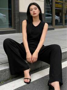 Long Jumpsuit With Bag. - Black - View 7