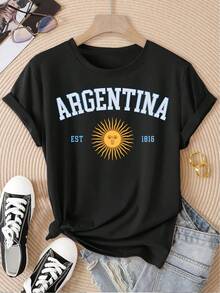 Elegant Short-Sleeved Women's T-Shirt, Printed With The Words "ARGENTINA EST 1816" And A Sun Print Design, Comfortable, Soft, And Breathable.Fashionable, Easy To Wear, Vintage, Fresh And Casual Tops, Suitable For Daily Wear In Spring, Summer, And Autumn.-Vintage Street Style Unisex Loose Cotton Short Sleeve Crew Neck T-Shirt - 黑色 - 查看 1