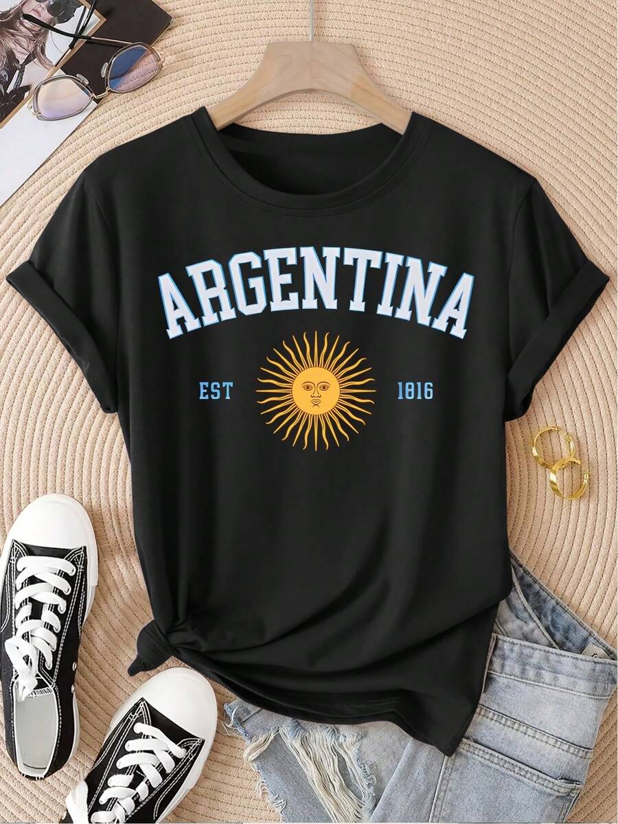 Elegant Short-Sleeved Women's T-Shirt, Printed With The Words "ARGENTINA EST 1816" And A Sun Print Design, Comfortable, Soft, And Breathable.Fashionable, Easy To Wear, Vintage, Fresh And Casual Tops, Suitable For Daily Wear In Spring, Summer, And Autumn.-Vintage Street Style Unisex Loose Cotton Short Sleeve Crew Neck T-Shirt - 黑色 - 查看 1