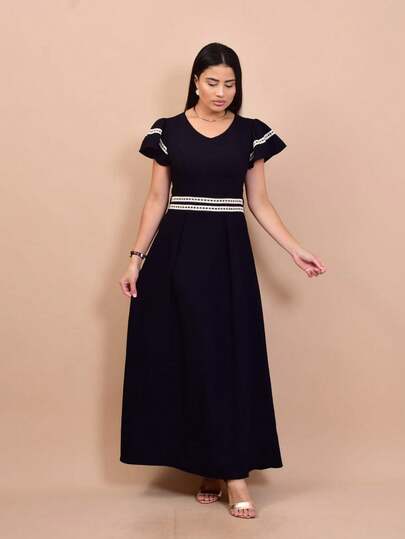 Helena Vestido Longo Luxo liso elegante sensorial com detalha na cintura manga curto