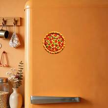 Nam châm hình lát pizza pepperoni sống động như thật: Đế giòn, pepperoni đỏ và phô mai tan chảy với lá húng quế và sốt cà chua, bề mặt nổi – Một lát pizza Ý ngon tuyệt dành cho tủ lạnh của bạn. - Pizza xúc xích cay kiểu Ý - Xem 3