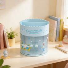 Miniso 三丽鸥可爱下午茶系列旋转收纳盒 - 三丽鸥官方IP，酷洛米/凯蒂猫/美乐蒂/肉桂狗造型，双开门+旋转设计，塑料材质，桌面文具收纳/小物件整理/少女风桌面装饰（1个） - Characters - 查看 4