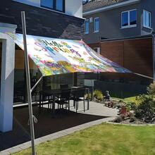 1 pieza Toldo con estampado de primavera "Hola" (Poste no incluido), Escenario vibrante de primavera, Adecuado para playa, camping, jardín, picnic - B - Ver 3
