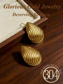 A Pair Of Sturdy 18k Gold-Plated Stainless Steel Drop Ear Studs. Women's Ear Jewelry. Lightweight And Non-Irritating. Stylish, Simple, And Elegant Design. Perfect For Everyday Casual Wear. An Ideal Gift For Moms/Female Friends/Wives. - Gold - View 4
