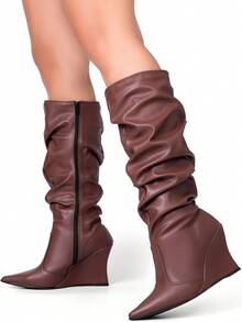 Women's Slouchy Ankle Boot With High Wedge Heel, Pointed Toe, And Wrinkled Detail - Lumiss - 鏽棕色 - 查看 7