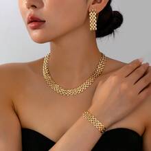 Bộ 4 món trang sức tối giản gồm dây chuyền rỗng, vòng tay, bông tai và dây đeo quai xanh, đa năng và thanh lịch dành cho nữ. - D - Xem 4