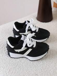 1 Pair Spring/Autumn New Versatile Durable Kids Sports Shoes - Black - View 6