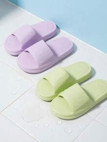 Pantuflas de interior/baño de EVA para hombres y mujeres, adecuadas para uso en el hogar, la playa o la ducha - 2 pares de zapatos, morados y verdes - Ver 6