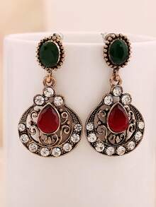 1 Pair Exquisite Yellow-Green Crystal Inlaid Heart-Shaped Earrings, Paired With Soft Velvet Background, Showcasing Exotic Romance And Elegant Style - Heart-shaped 2451 - View 4