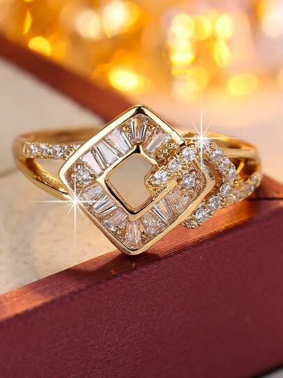 1枚优雅镂空方形戒指，奢华小众设计，简约百搭的指环配饰