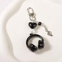 1/2/6pcs Y2K Style Mini Earphone Bag Charm, Cute Heart Beaded Musical Note Keychain, Resin Key Ring, Suitable For Backpack, Car Keys. Halloween, Christmas Gift. - Multicolor - View 3
