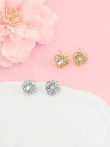 1 Pair Niche Design Elegant Cute Hollow Four-Leaf Clover Rhinestone Inlaid Earrings For Women - Openwork Rhinestone Earrings - View 1