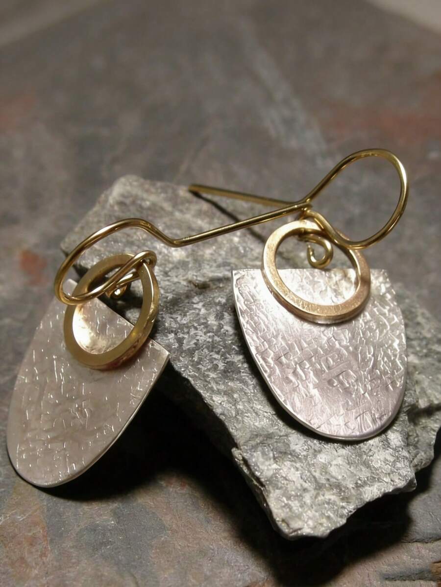 1 Pair Vintage Bohemian Style Textured Fan-Shaped Pendant Earrings For Daily Wear And Parties Perfect Gift For Women Party Accessories - Earrings - View 1